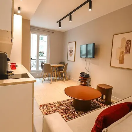 11.newrenovated Flat#invalides#effeil Tower#4 Pers Parigi